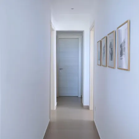 Sunset Rocks Apartment Parasporos